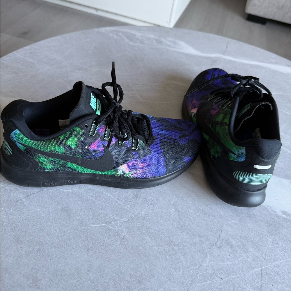 Nike Women's Sneakers - solstice